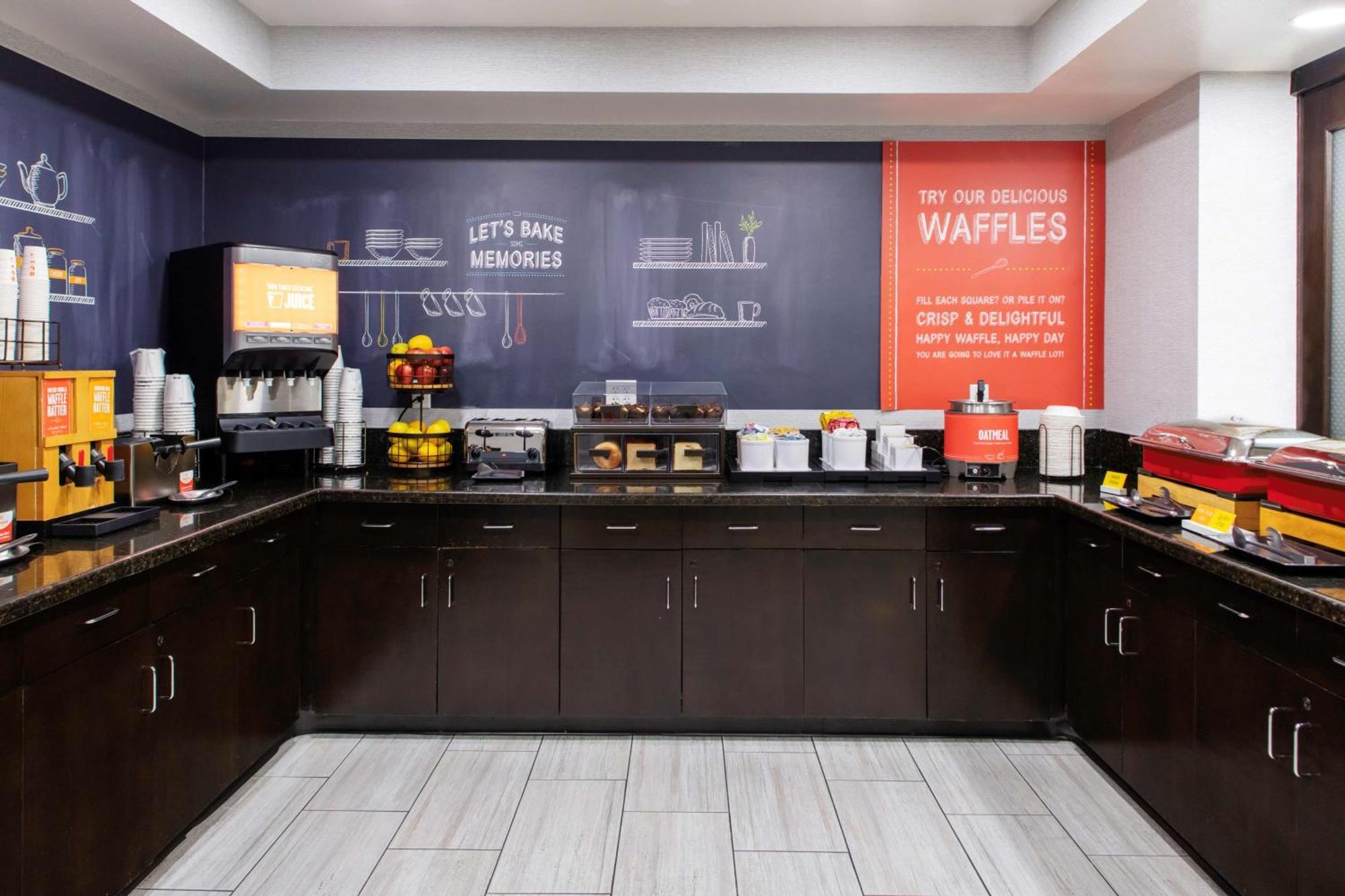 Hampton Inn Las Vegas/Summerlin Экстерьер фото